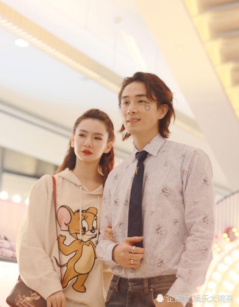 显示器闪屏黑屏是什么原因
